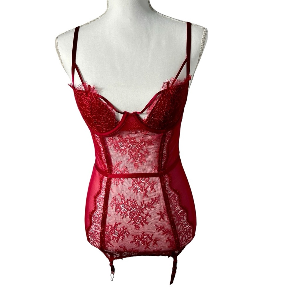 2014 Victoria's Secret Red Lace Meriwether Chemise with Matching Panty 34B